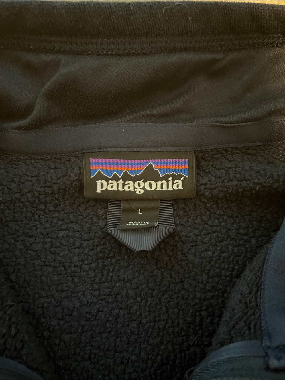 Patagonia Men’s Navy Quarter-Zip Fleece Pullover - Picture 3 of 5